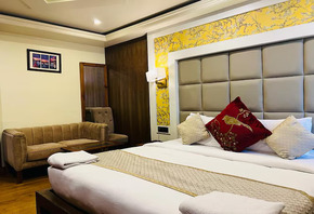 hotel adlife luxury, srinagar super deluxe room